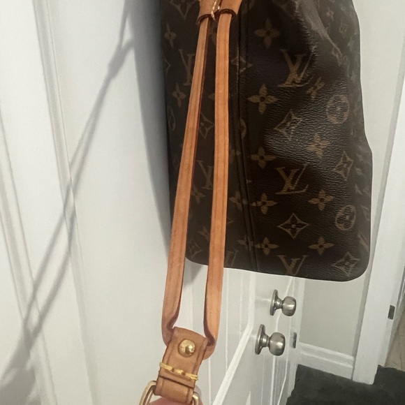 Louis Vuitton Neverfull MM Monogram Pivoine Pink - Picture 7 of 16